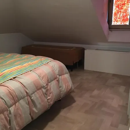 Nyaraló Parma *